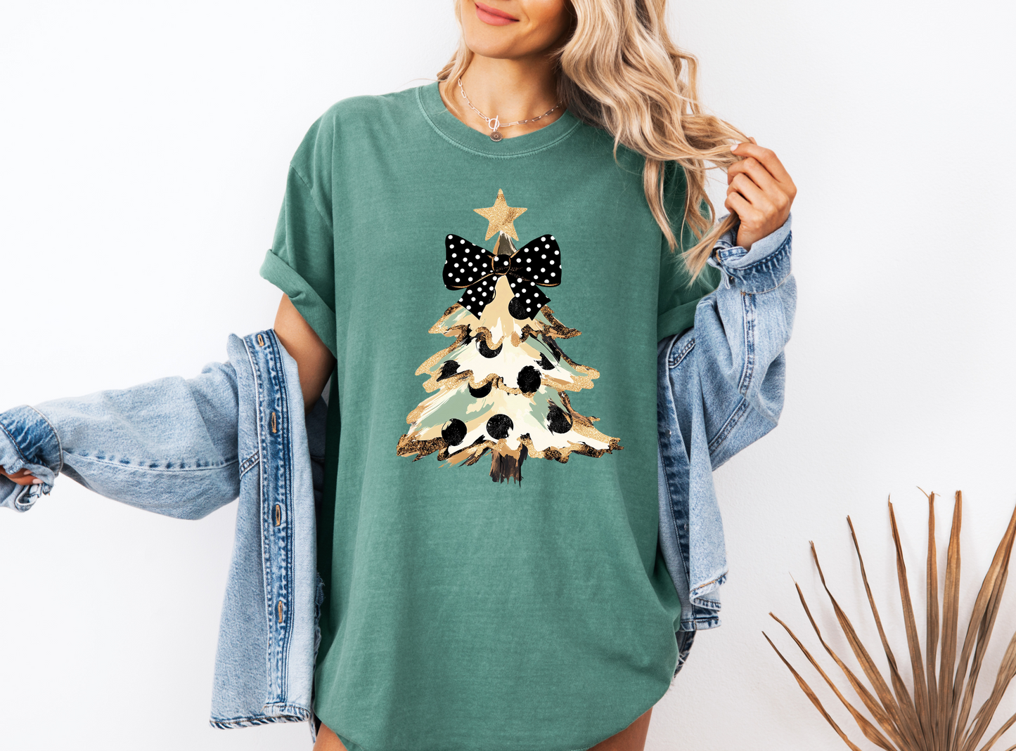 Coquette Camo Glitter Christmas Tree