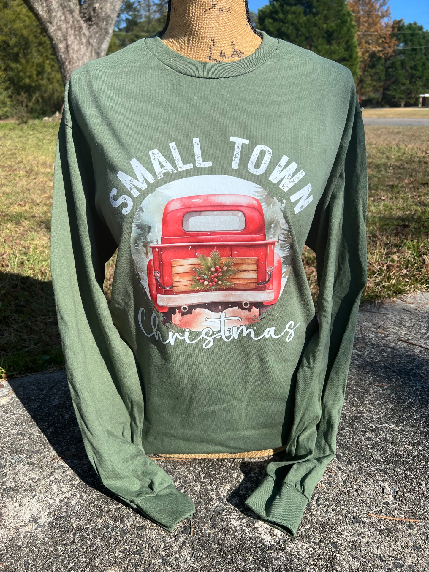 Small Town Christmas - Circular